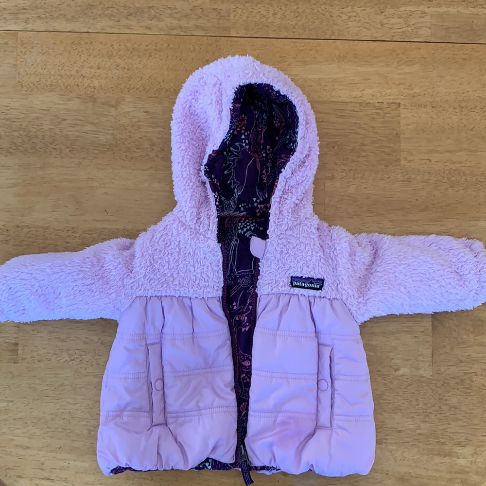 Toddler girls size 12 months Patagonia reversible warm winter jacket coat